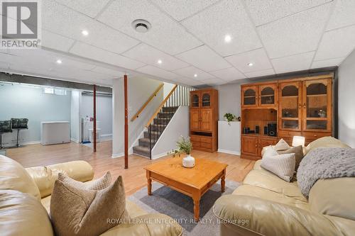 776 Vinette Crescent, Ottawa, ON 