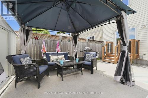 Sitting area - 776 Vinette Crescent, Ottawa, ON 