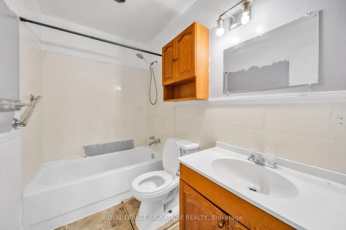 832 Zator Avenue, Pickering, ON 