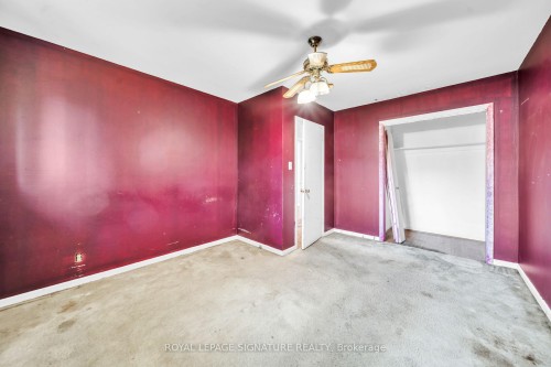 832 Zator Avenue, Pickering, ON 