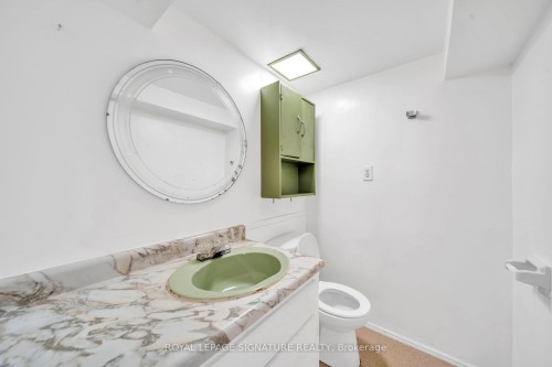 832 Zator Avenue, Pickering, ON 