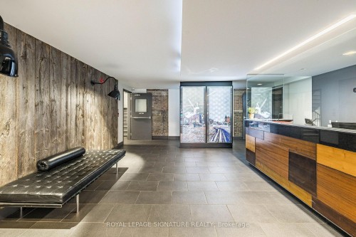 316-955 Queen Street W, Toronto, ON 