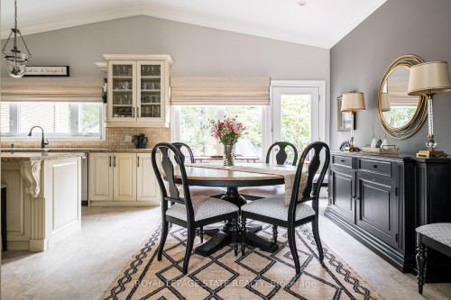54 Inverness Avenue W, Hamilton, ON 