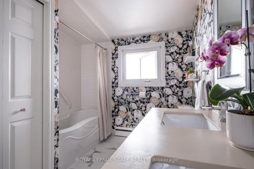 54 Inverness Avenue W, Hamilton, ON 