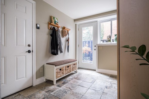 54 Inverness Avenue W, Hamilton, ON 