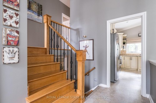 54 Inverness Avenue W, Hamilton, ON 
