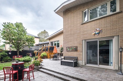 54 Inverness Avenue W, Hamilton, ON 
