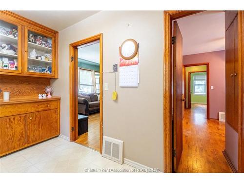 42 Canterbury Street, Chatham, ON 