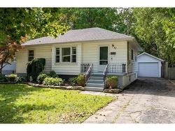 42 Canterbury Street Chatham, ON N7L 3S5