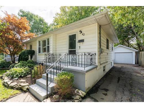 42 Canterbury Street, Chatham, ON 