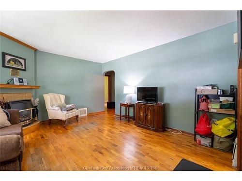 42 Canterbury Street, Chatham, ON 