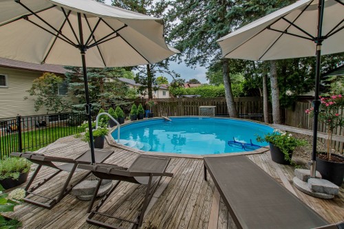 Piscine - 920 Rue Lajeunesse, Sainte-Thérèse, QC 