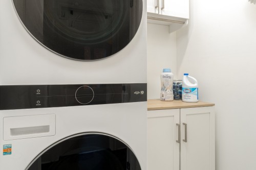 Salle de lavage - 4633 Av. De Melrose, Montréal (Côte-Des-Neiges/Notre-Dame-De-Grâce), QC 