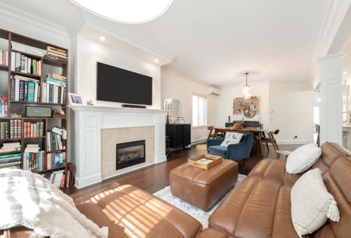 Salon - 4633 Av. De Melrose, Montréal (Côte-Des-Neiges/Notre-Dame-De-Grâce), QC 