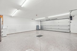 Garage - 