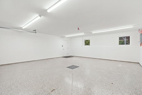 Garage - 316 Boul. Seigneurial E., Saint-Bruno-De-Montarville, QC 