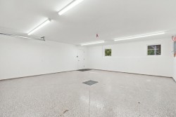 Garage - 