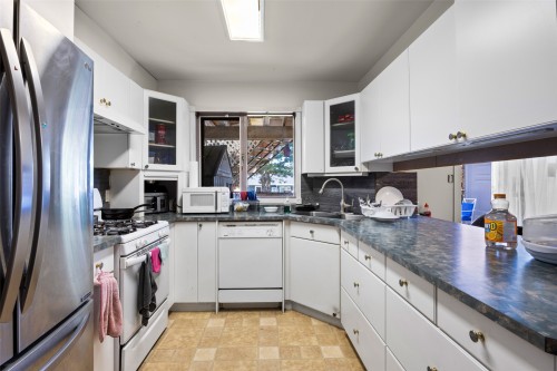 749 Robson Drive, Kamloops, BC 