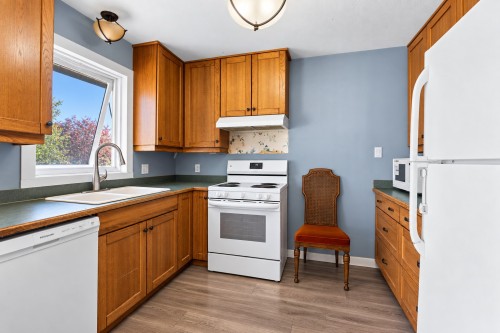 749 Robson Drive, Kamloops, BC 