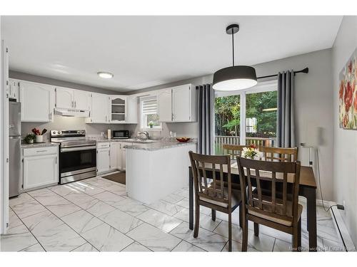27 Glenview Crt, Riverview, NB 
