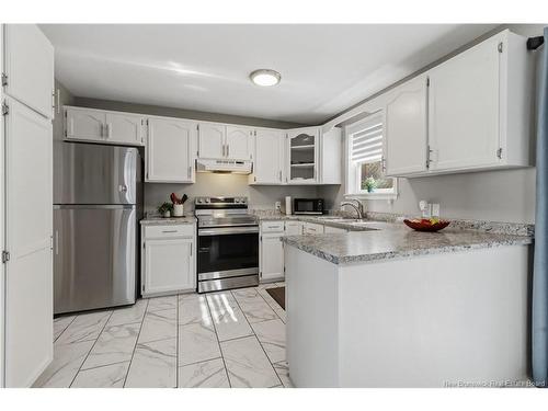27 Glenview Crt, Riverview, NB 