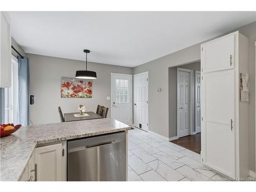 27 Glenview Crt, Riverview, NB 
