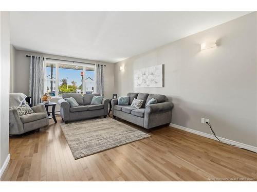 27 Glenview Crt, Riverview, NB 