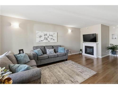 27 Glenview Crt, Riverview, NB 