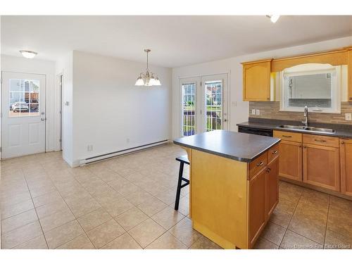 77 Stoneham Dr, Moncton, NB 