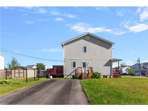 77 Stoneham Dr, Moncton, NB 