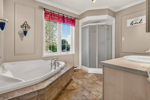Salle de bains - 38 Rue Marcel-Vidal, Blainville, QC 