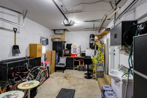 Garage - 38 Rue Marcel-Vidal, Blainville, QC 