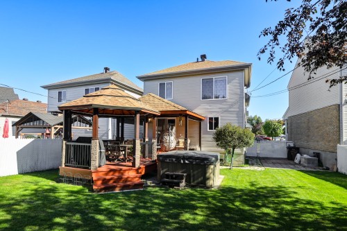 Cour - 38 Rue Marcel-Vidal, Blainville, QC 