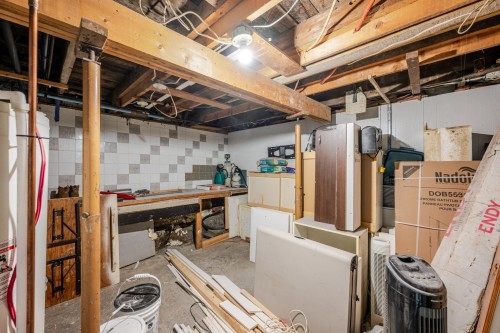Rangement - 12233  - 12237 Rue Ranger, Montréal (Ahuntsic-Cartierville), QC 