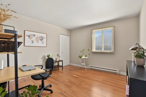 Bureau - 50-1470 Boul. De La Grande-Allée, Boisbriand, QC 