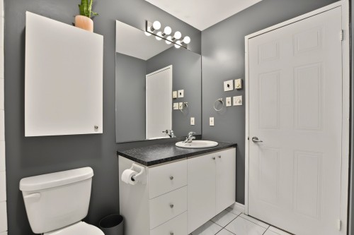 Salle de bains - 50-1470 Boul. De La Grande-Allée, Boisbriand, QC 