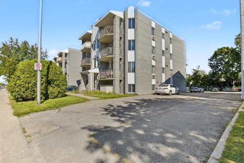 Façade - 50-1470 Boul. De La Grande-Allée, Boisbriand, QC 