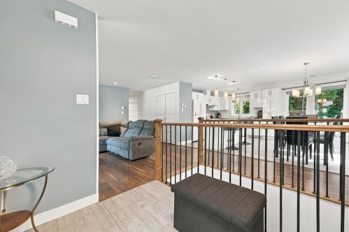 Hall d'entrée/Vestibule - 1329 Rue Du Vallon, Sainte-Julienne, QC 