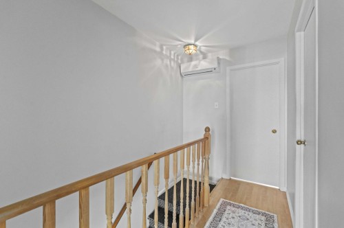 Escalier - B-130Z Rue Leblanc, Repentigny (Repentigny), QC 