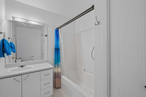 Salle de bains - B-130Z Rue Leblanc, Repentigny (Repentigny), QC 
