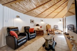 Salon - 