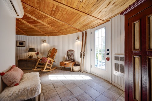 Salon - 1584 Ch. Du Lac-Chaud, La Macaza, QC 