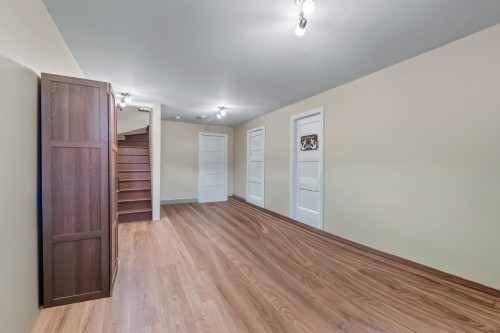 Salle familiale - 64 62E Avenue, Saint-Paul-De-L'Île-Aux-Noix, QC 