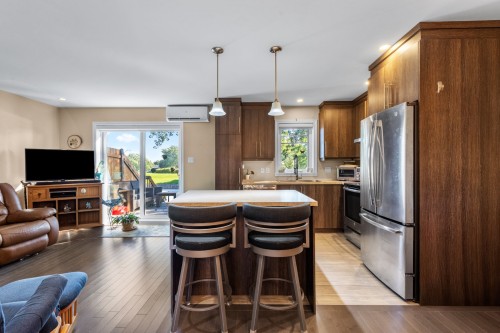 Cuisine - 64 62E Avenue, Saint-Paul-De-L'Île-Aux-Noix, QC 