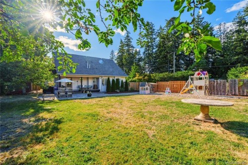 1940 Emma Way, Nanaimo, BC 