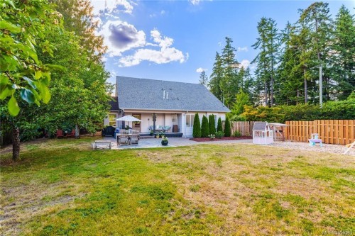 1940 Emma Way, Nanaimo, BC 