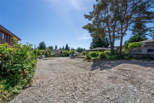 914 Mcnaughton Ave, Esquimalt, BC 