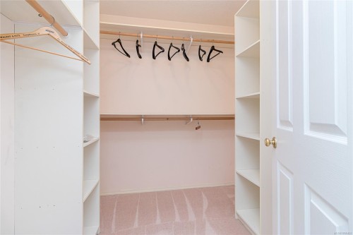 6033 Chippewa Rd, Duncan, BC 