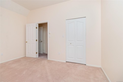 6033 Chippewa Rd, Duncan, BC 