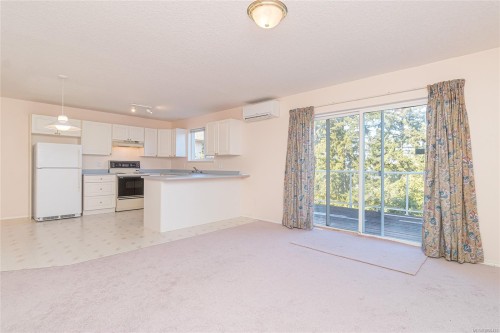 6033 Chippewa Rd, Duncan, BC 